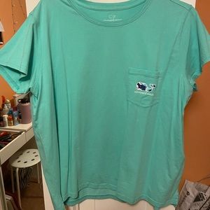 Womens vineyard vines t-shirt